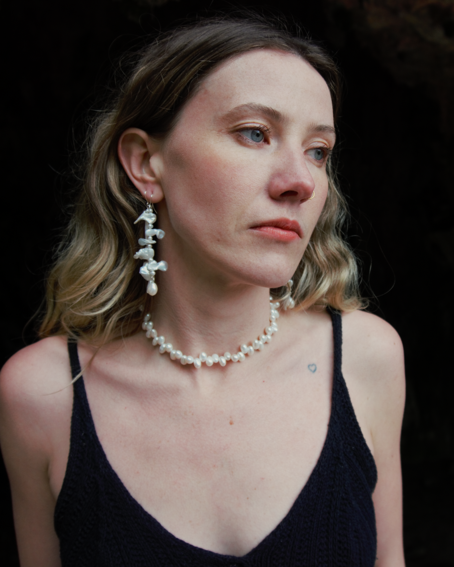 WHITE CORAL CHOKER