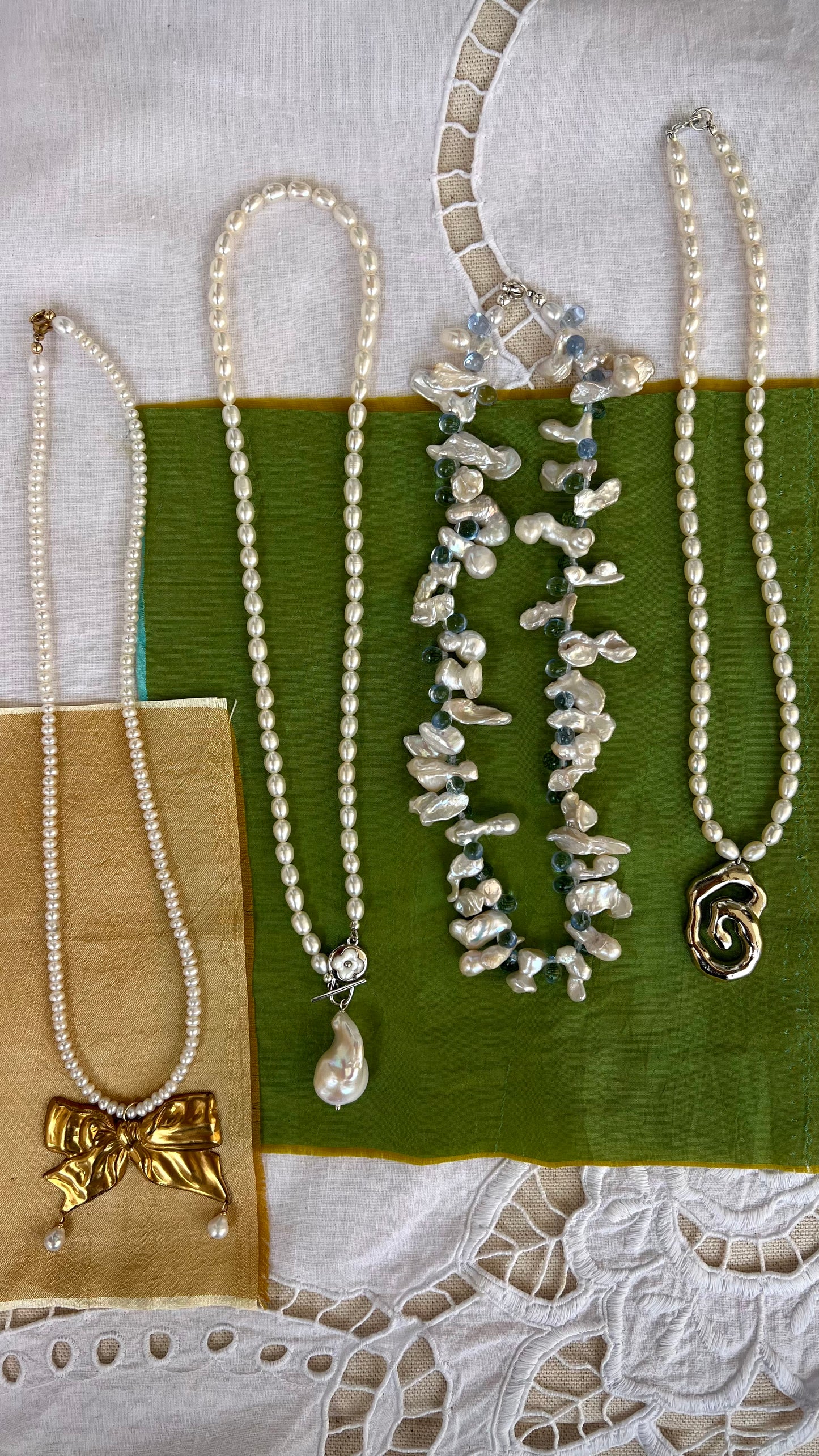 LA VAGUE NECKLACE
