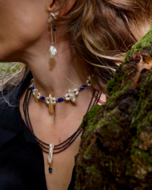 TOILE NECKLACE