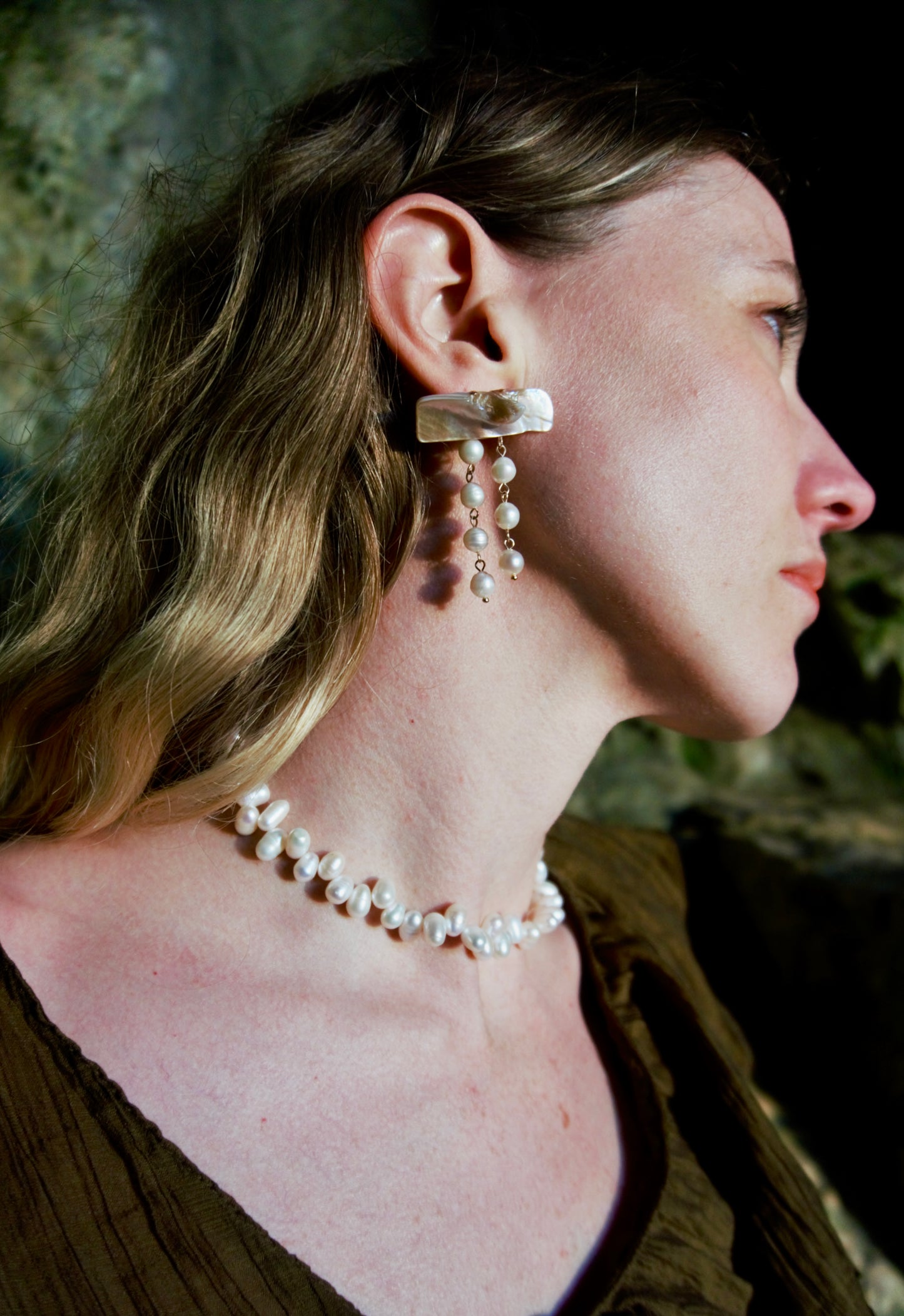WHITE CORAL CHOKER