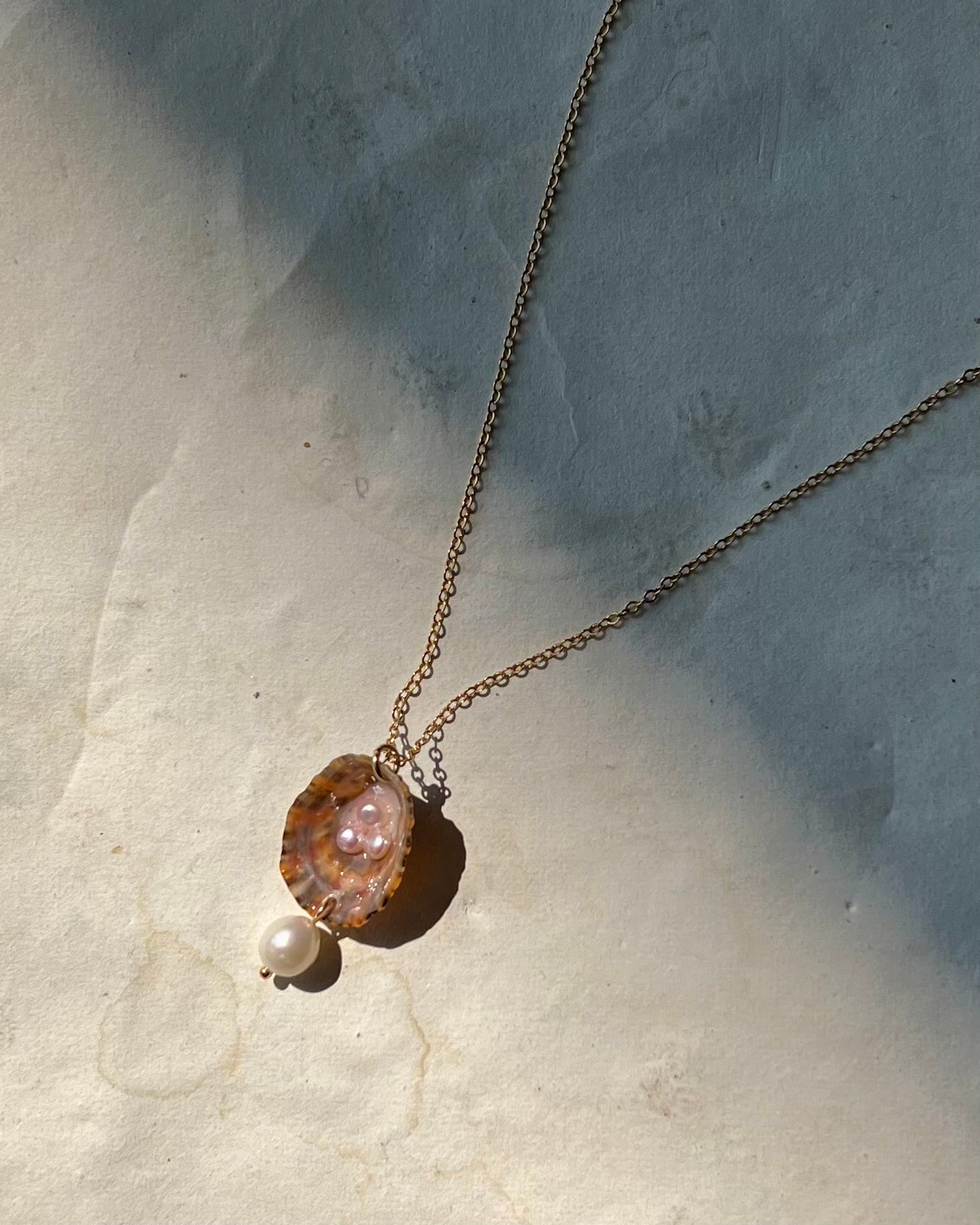 SHELL NECKLACE