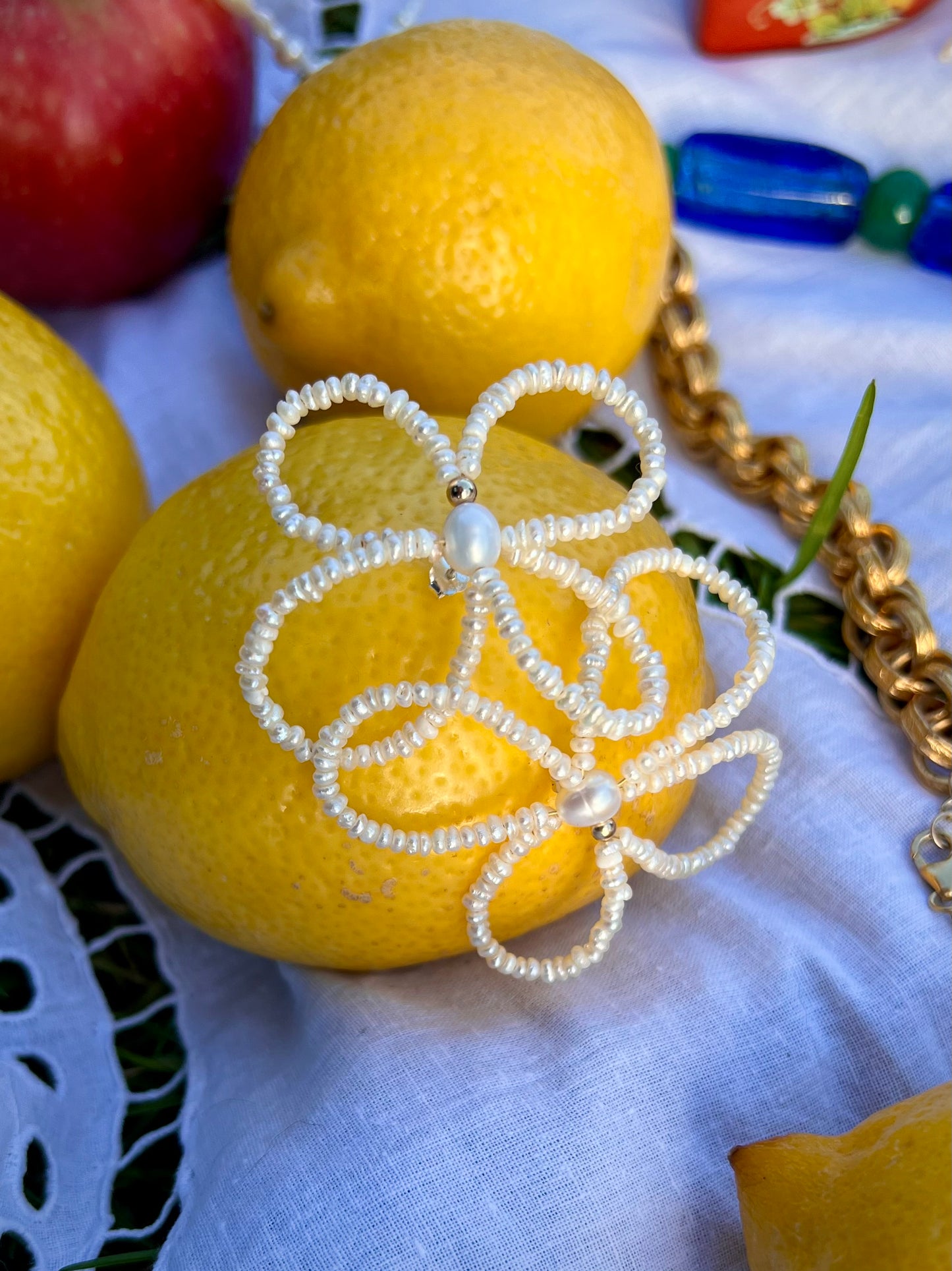 MARGUERITE EARRINGS