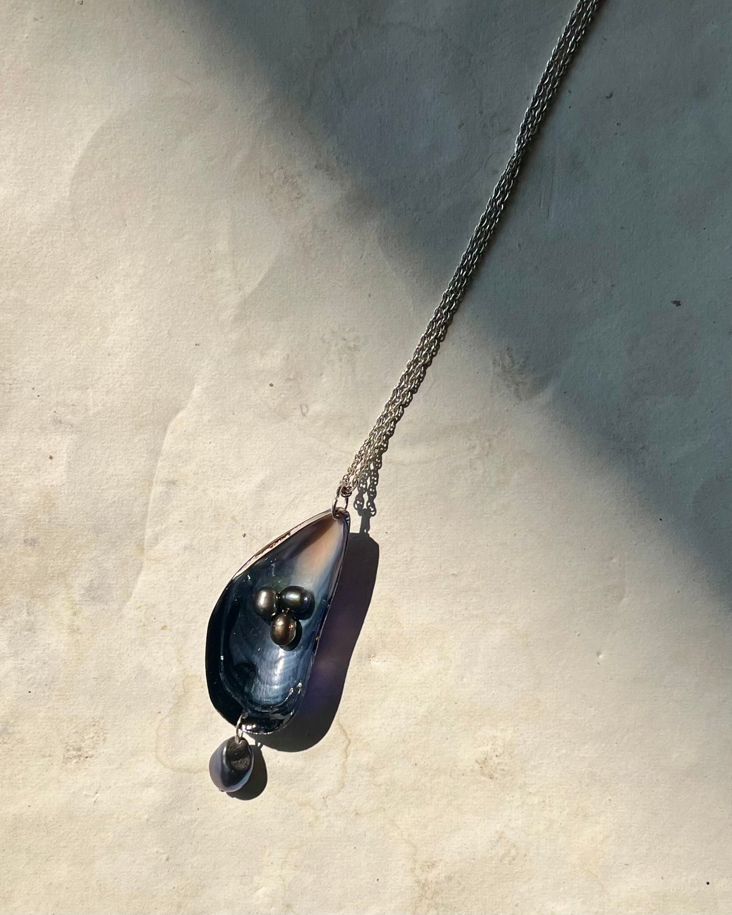 SHELL NECKLACE