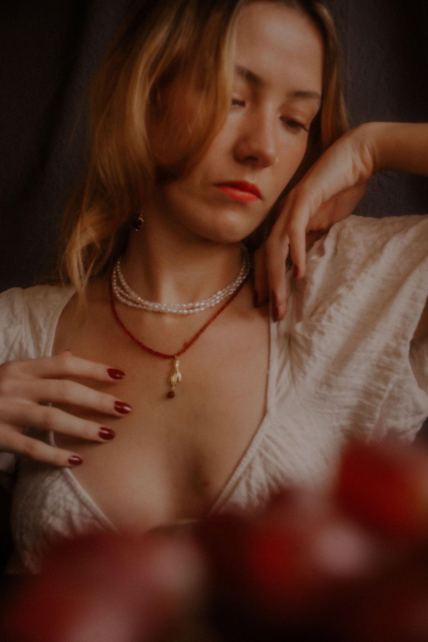 CHAIN MAIL PEARL NECKLACE