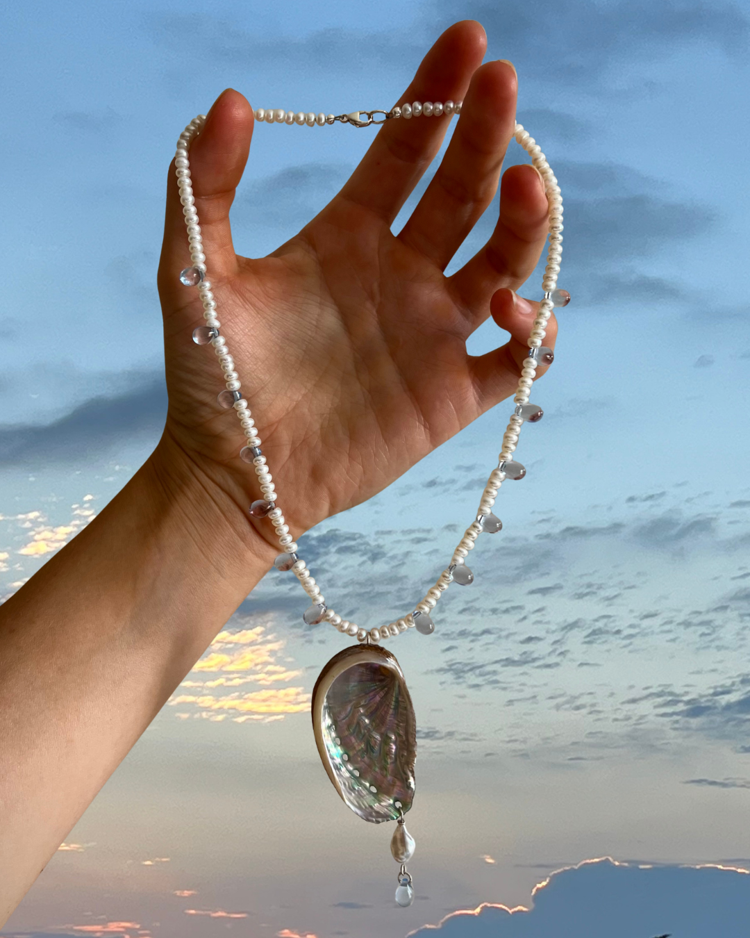 SHELL NECKLACE