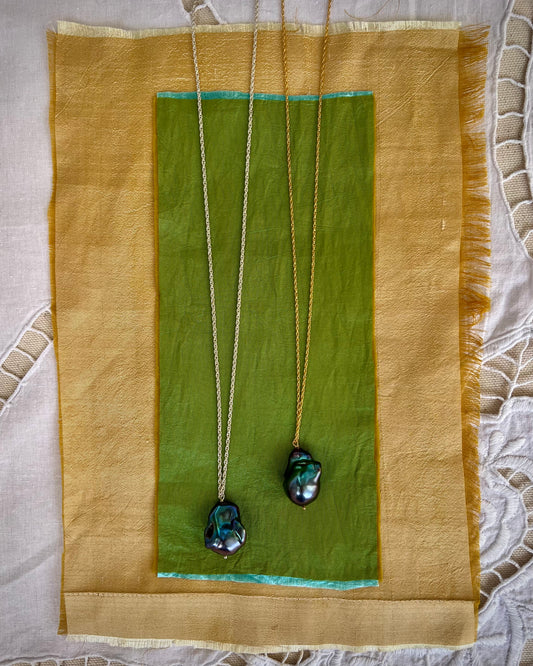 DARK HEART NECKLACE