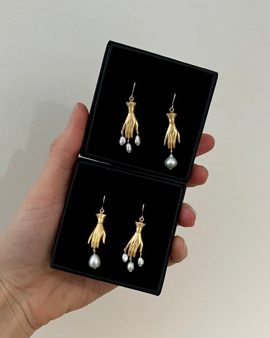 HOLD ME MIDAS EARRINGS