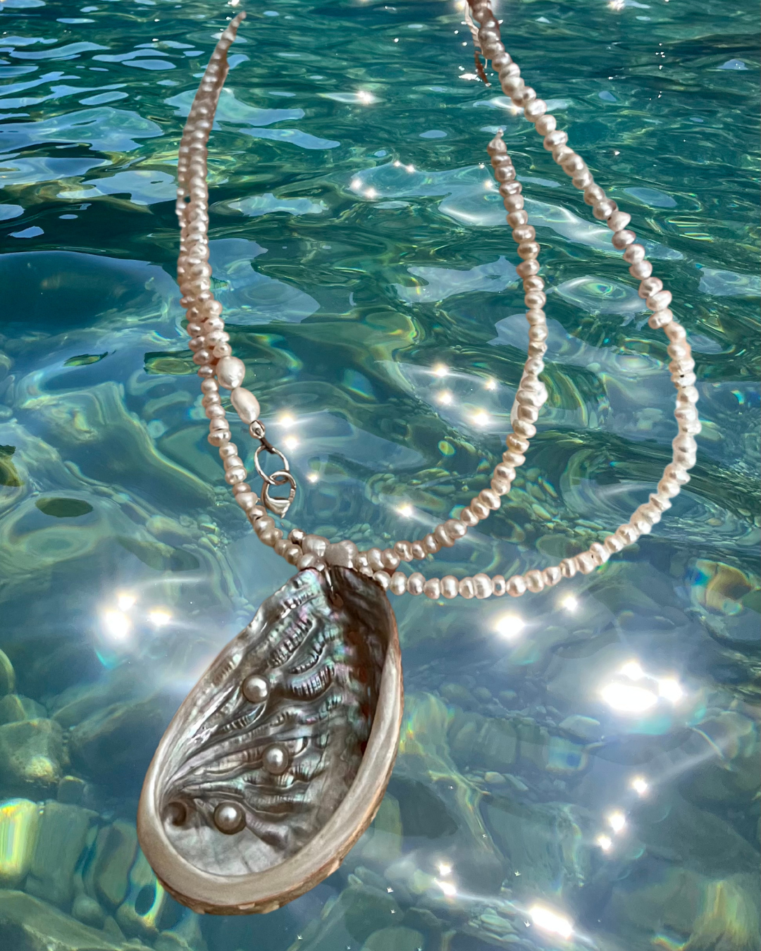 SHELL NECKLACE