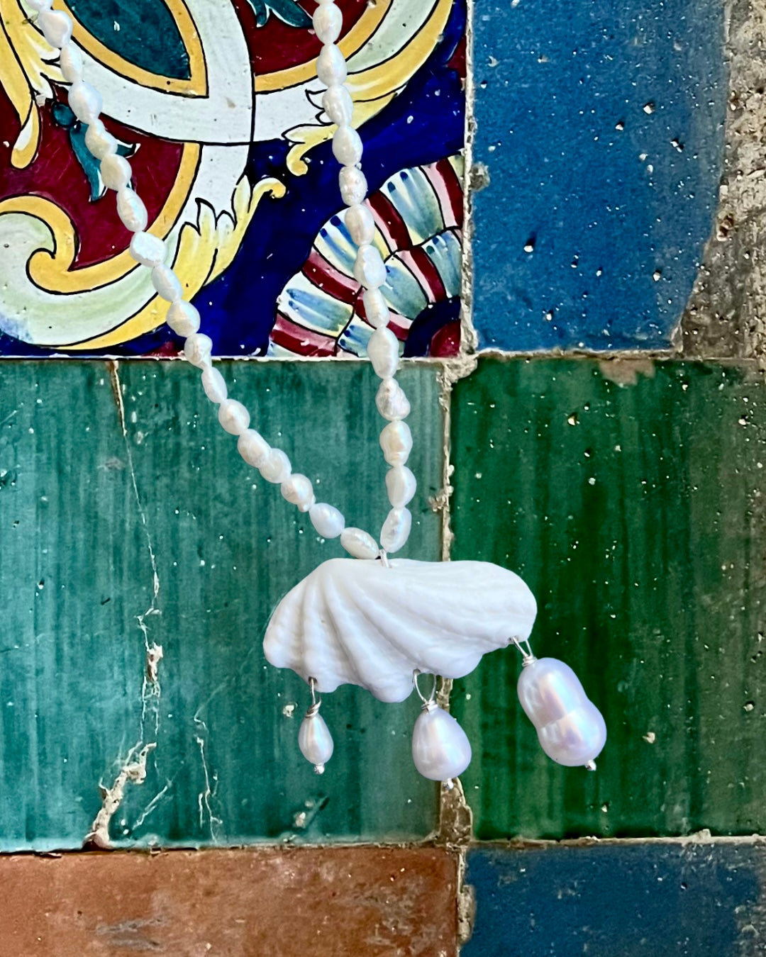 SHELL NECKLACE