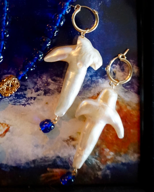 MIDNIGHT MASS EARRINGS