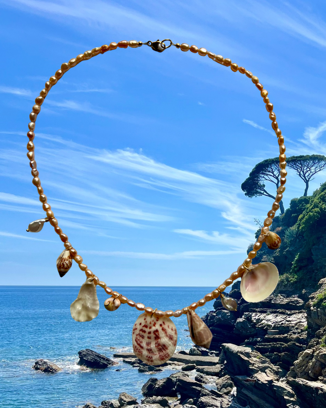 SOUVENIR CHARM NECKLACE
