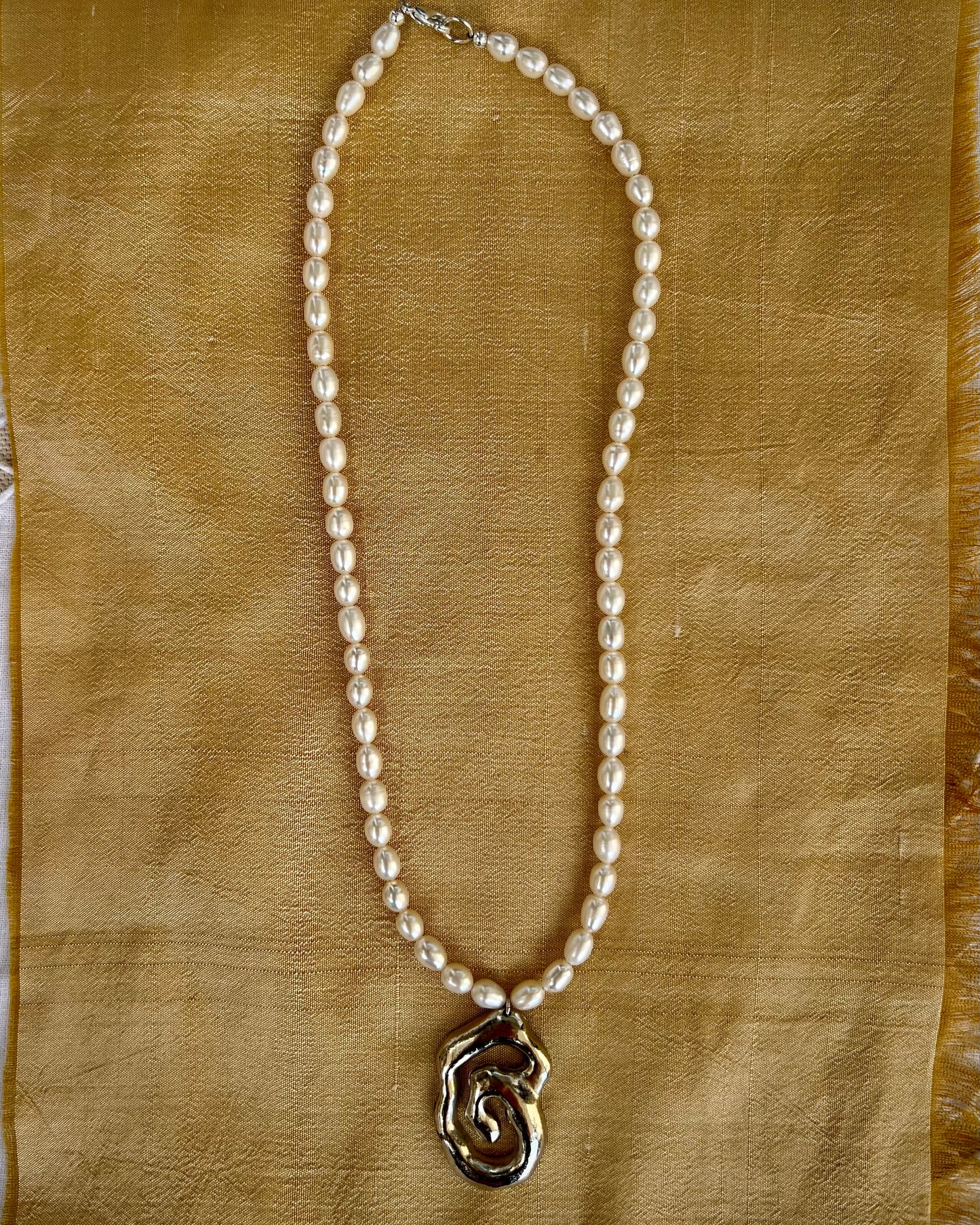 SPIRAL NECKLACE