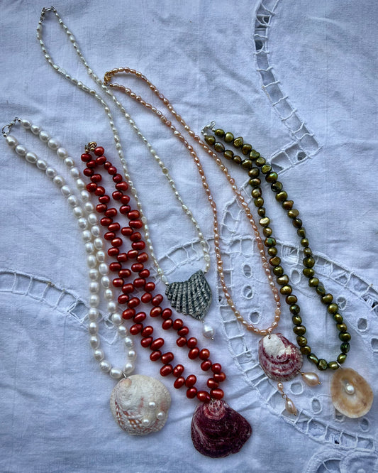 SHELL NECKLACE